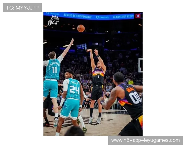 布克：赛前就讨论过赢下马刺争取连胜，球队更衣室氛围很棒，布克比赛视频